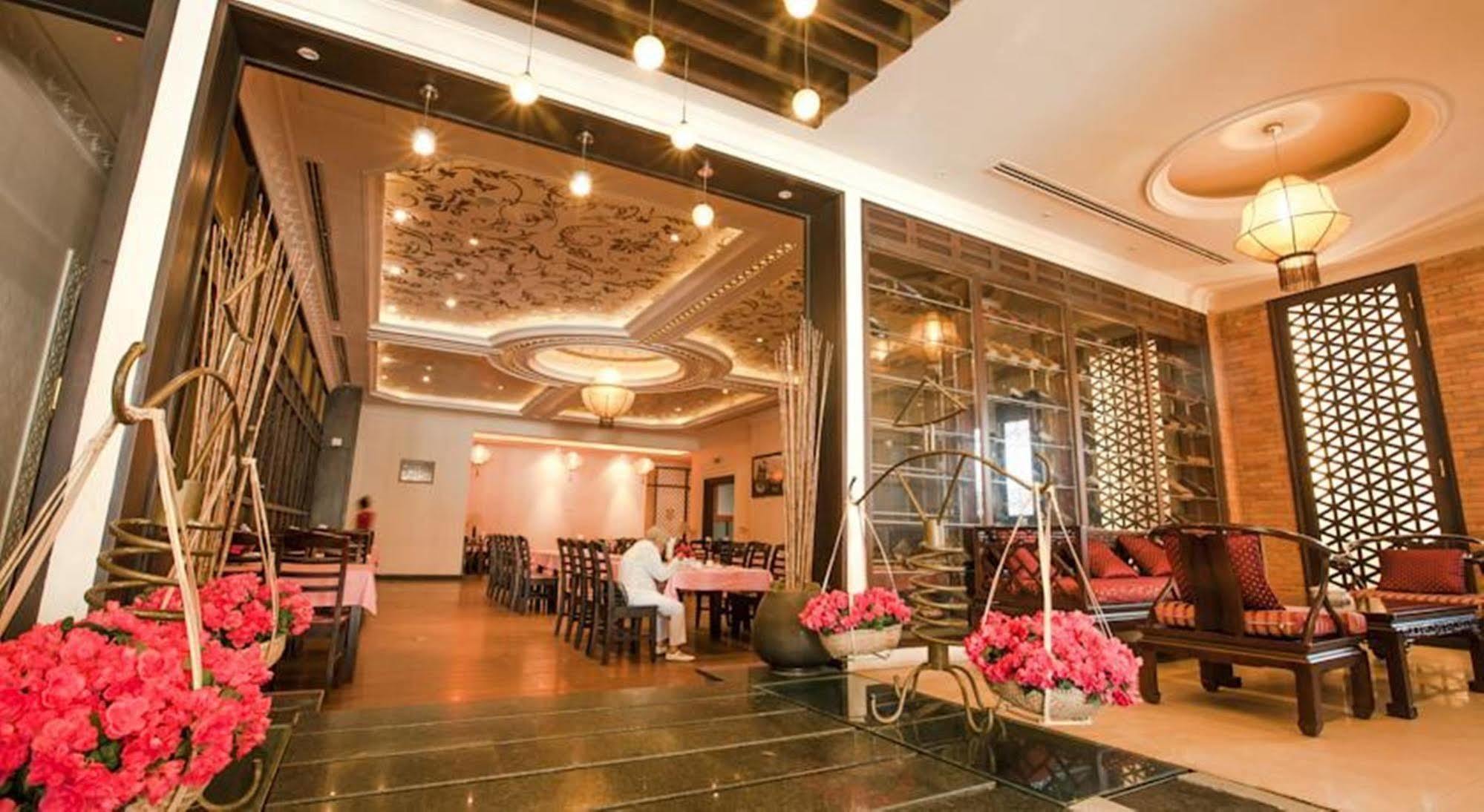Den Long Do Hotel Nha Trang Kültér fotó